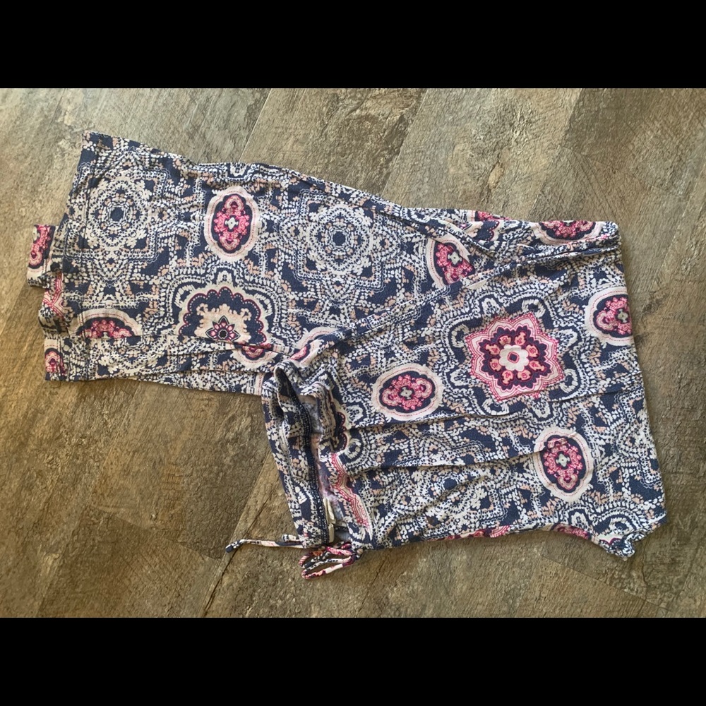 Thin mandala bottoms
